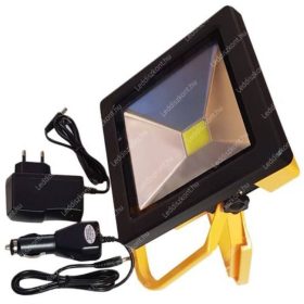 20W akkumlátoros  led reflektor, 6000 kelvin, hideg fehér 